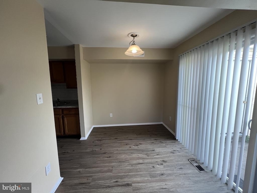 18 Lerner Court - Photo 2