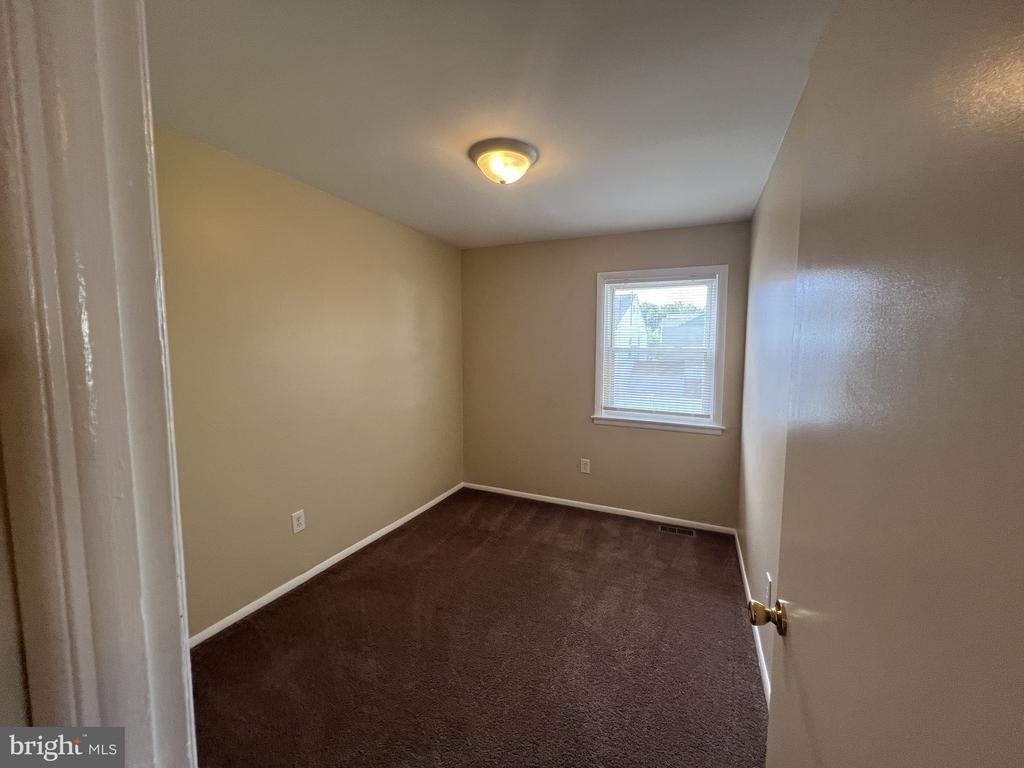 18 Lerner Court - Photo 7