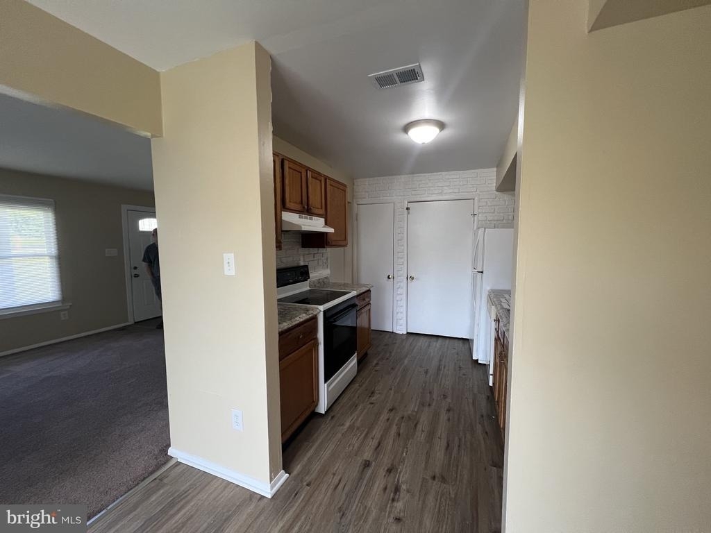 18 Lerner Court - Photo 4