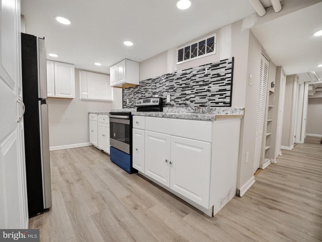 6008 Addison Road - Photo 7