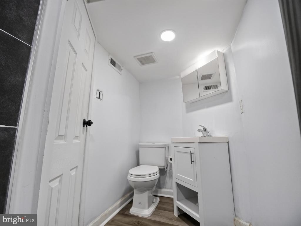 6008 Addison Road - Photo 27
