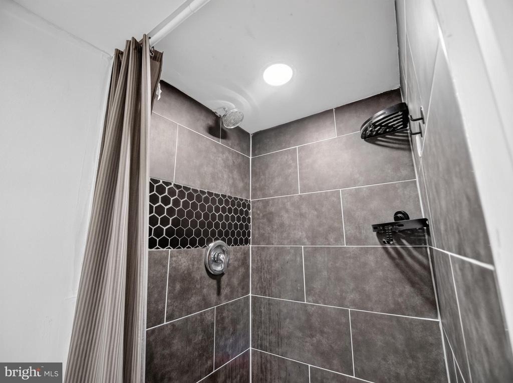 6008 Addison Road - Photo 26