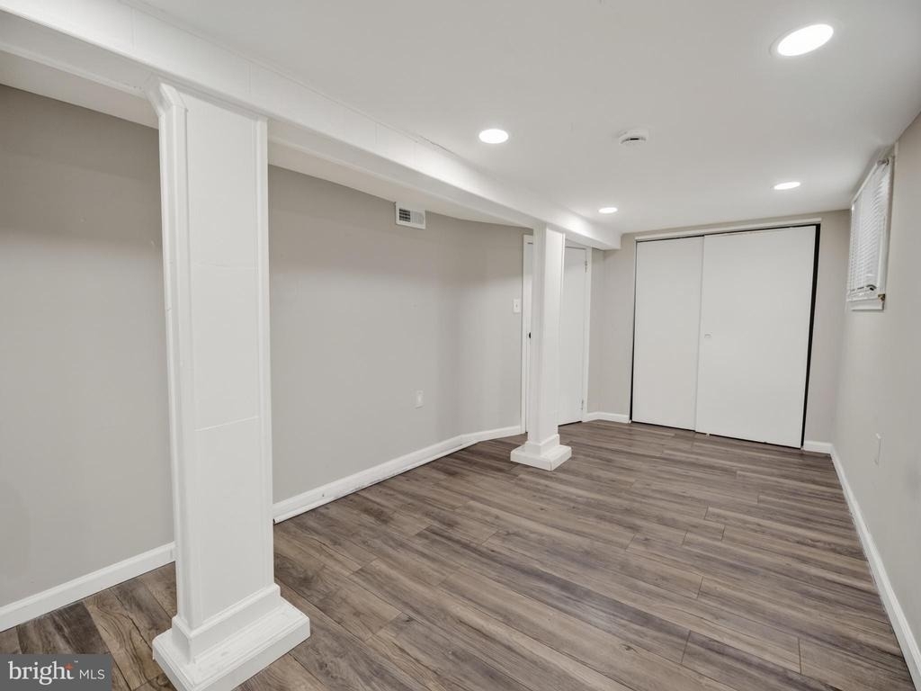 6008 Addison Road - Photo 18