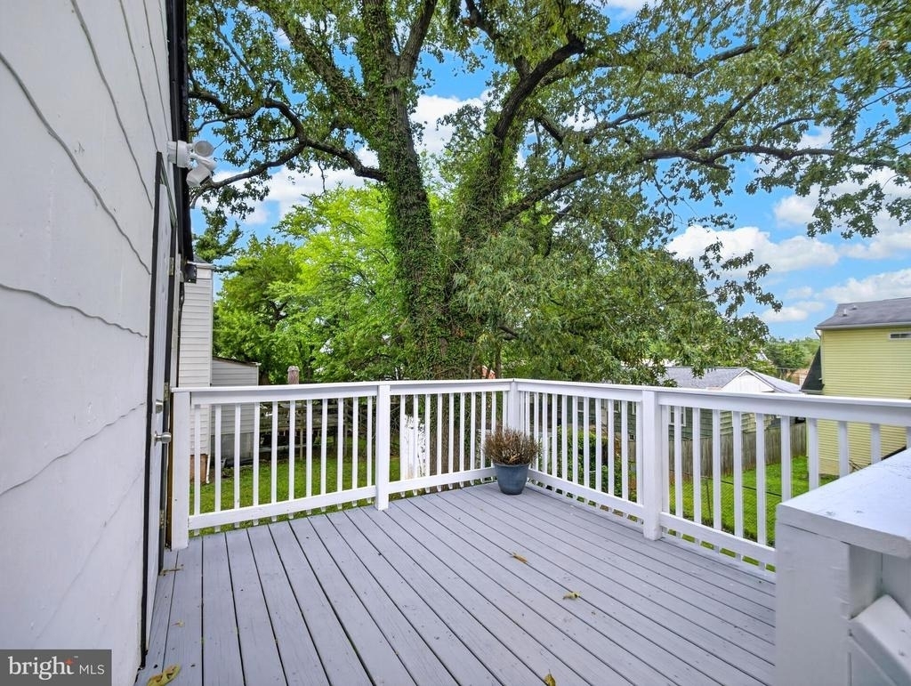 6008 Addison Road - Photo 6