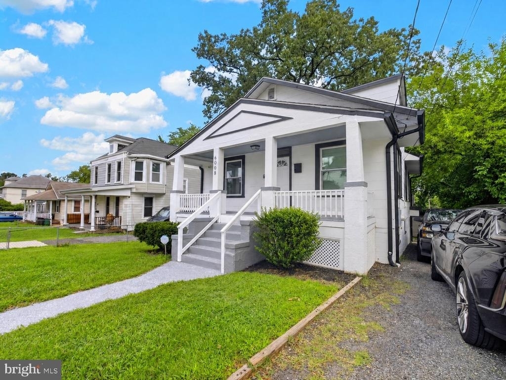 6008 Addison Road - Photo 0