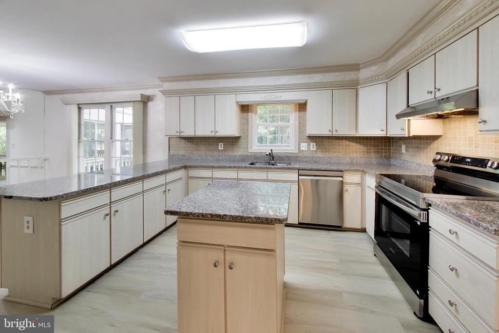 14672 Brougham Way - Photo 15