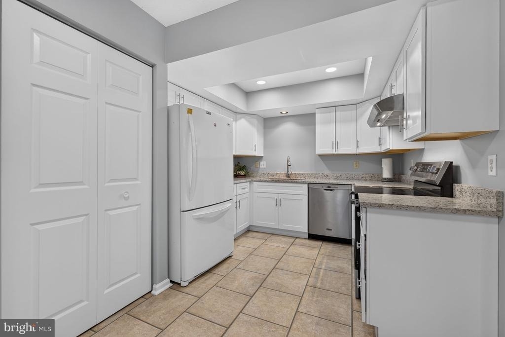12533 Coral Grove Place - Photo 18