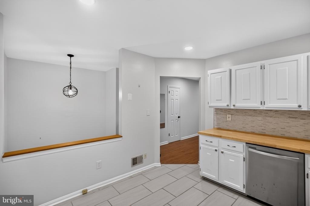51 Oak Crest Court - Photo 7
