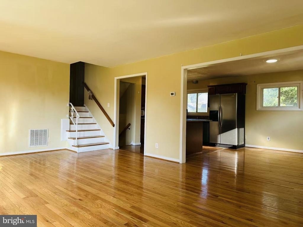 11 Wendslow Road - Photo 2