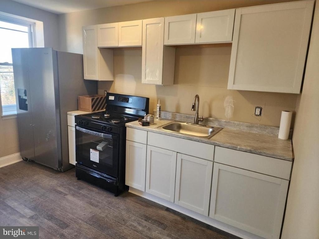2717 Greenmount Avenue - Photo 1