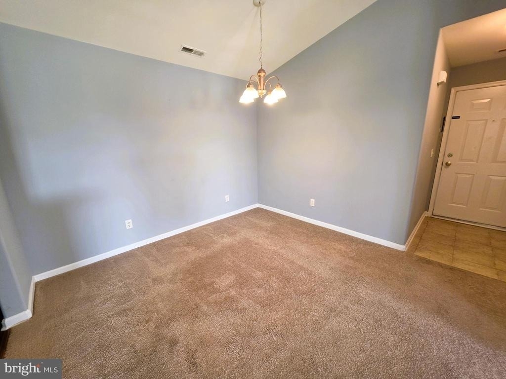 3003 Heather Drive - Photo 5