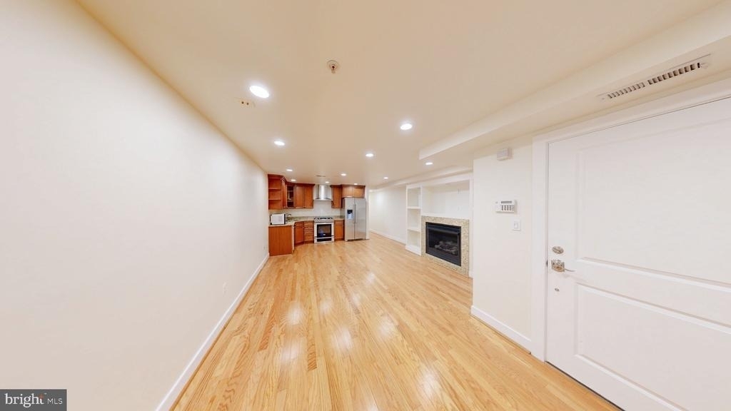 1462 Harvard Street Nw - Photo 3