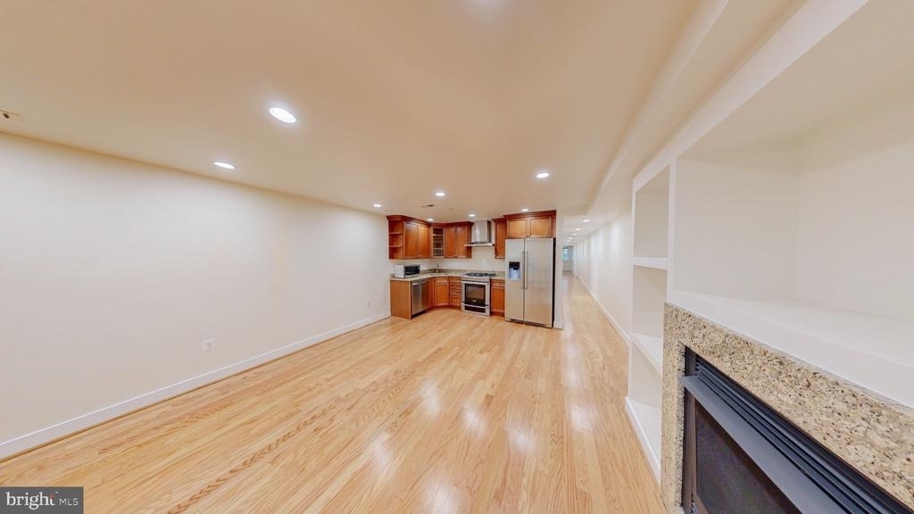 1462 Harvard Street Nw - Photo 4