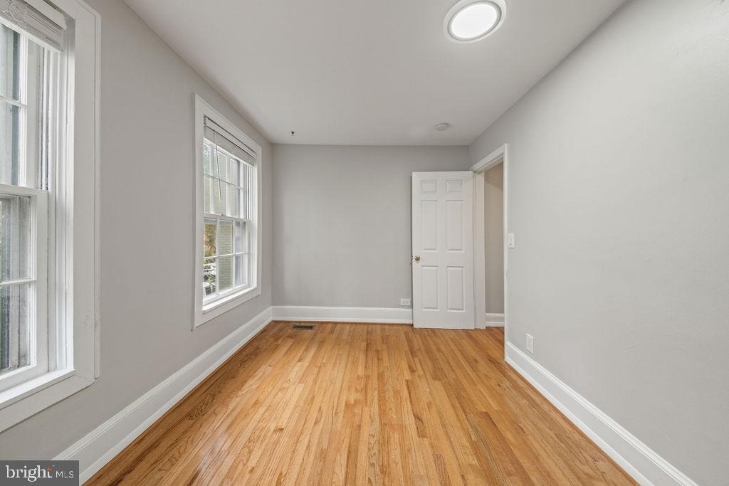 1124 C Street Ne - Photo 13