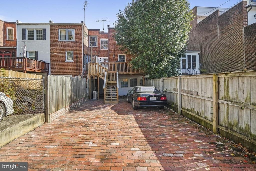 1920 35th Street Nw - Photo 32