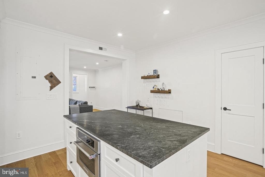 1920 35th Street Nw - Photo 5