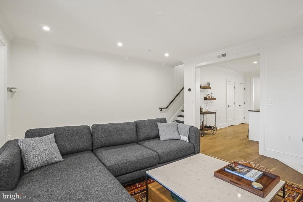 1920 35th Street Nw - Photo 15