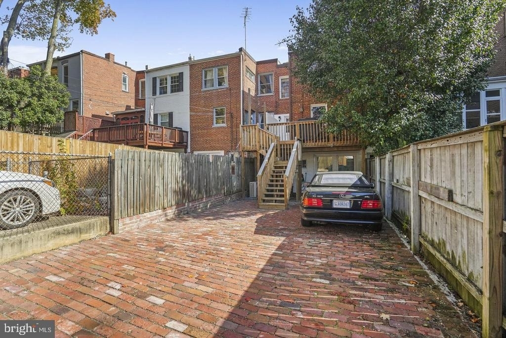 1920 35th Street Nw - Photo 33