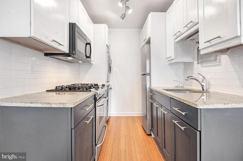 2639 15th Street Nw - Photo 9