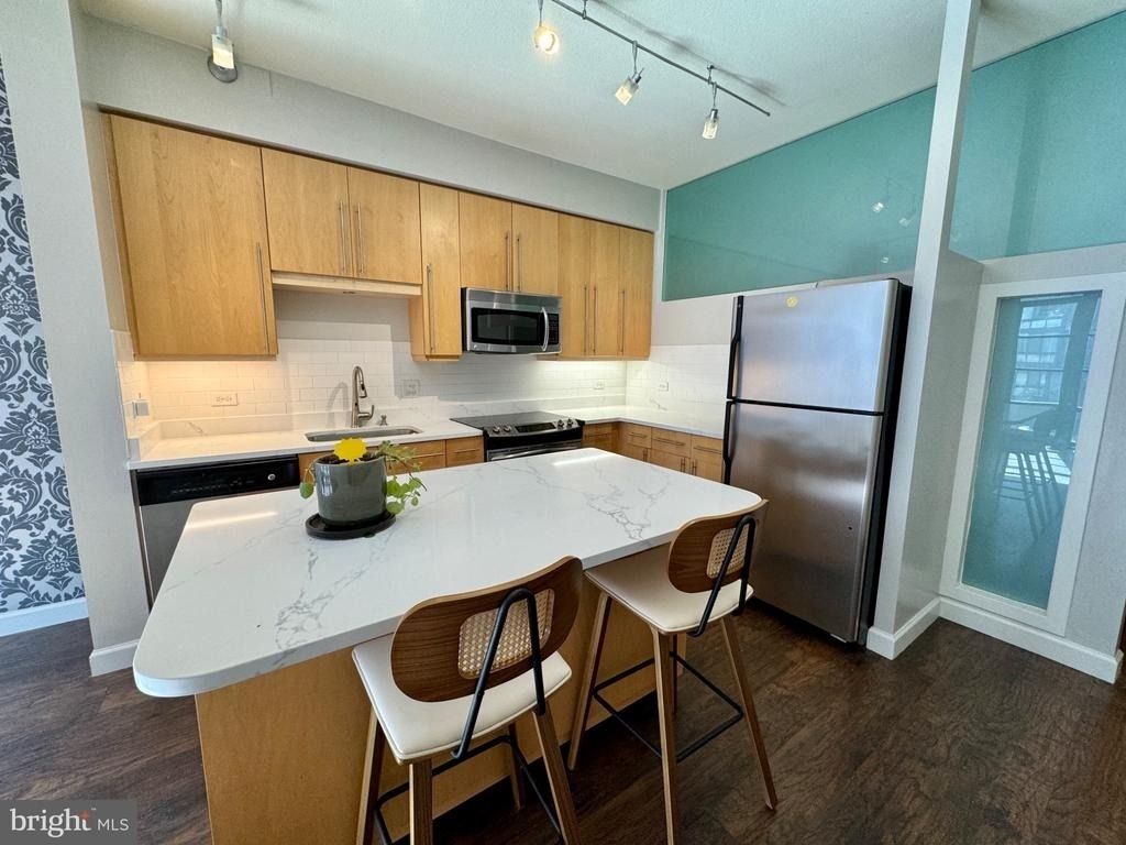 437 New York Avenue Nw - Photo 0