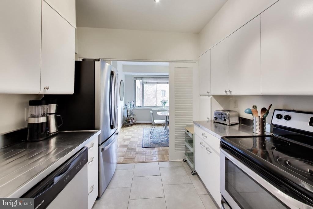 4301 Massachusetts Avenue Nw - Photo 18