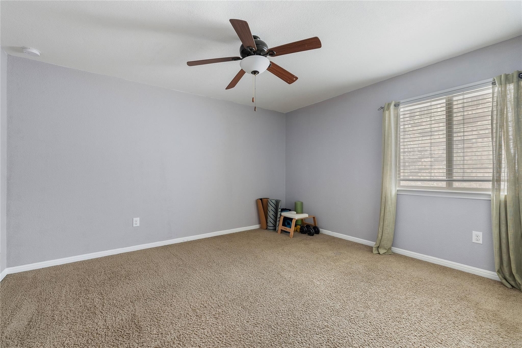 633 Schefer St - Photo 33