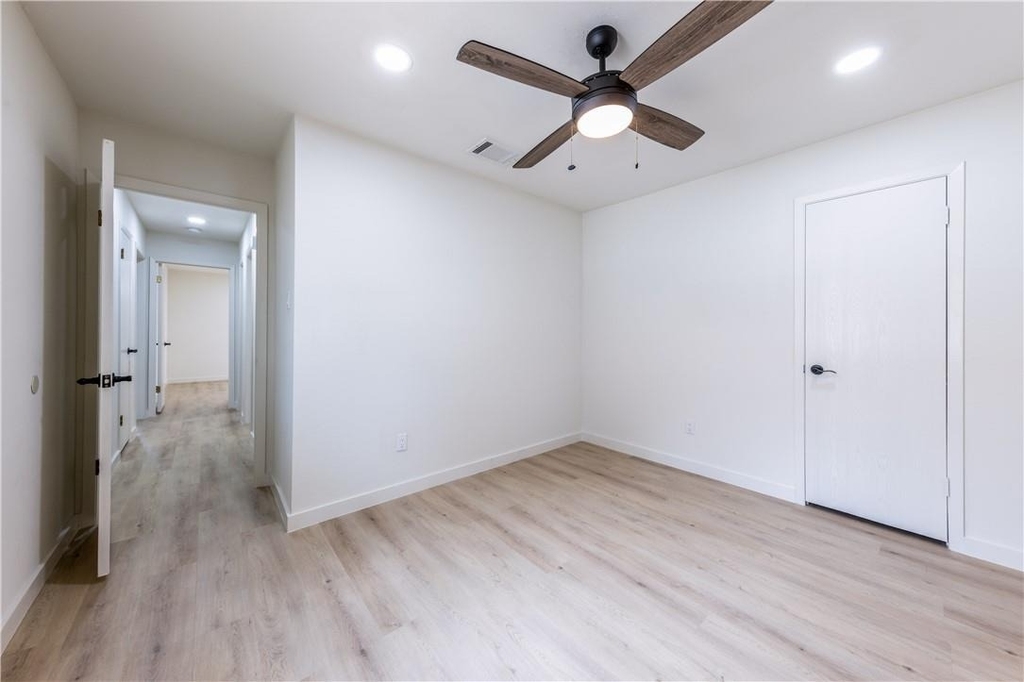 7601 West Gate Blvd - Photo 34