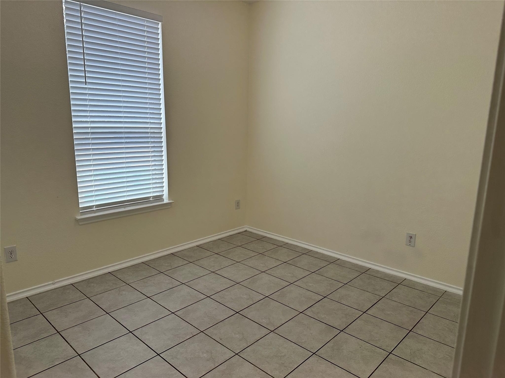 13904 Lyndon B Johnson St - Photo 20