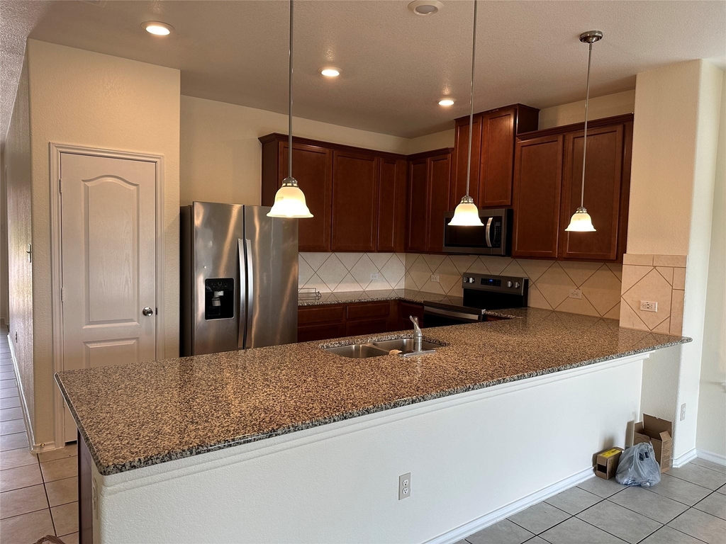 13904 Lyndon B Johnson St - Photo 24