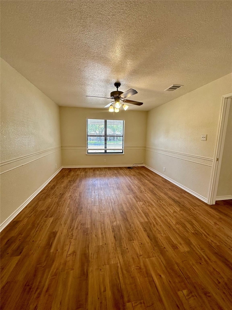 3419 Bluebonnet Trl - Photo 9