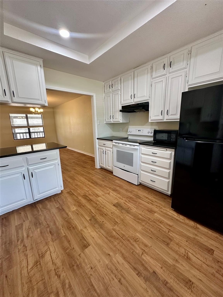 3419 Bluebonnet Trl - Photo 7