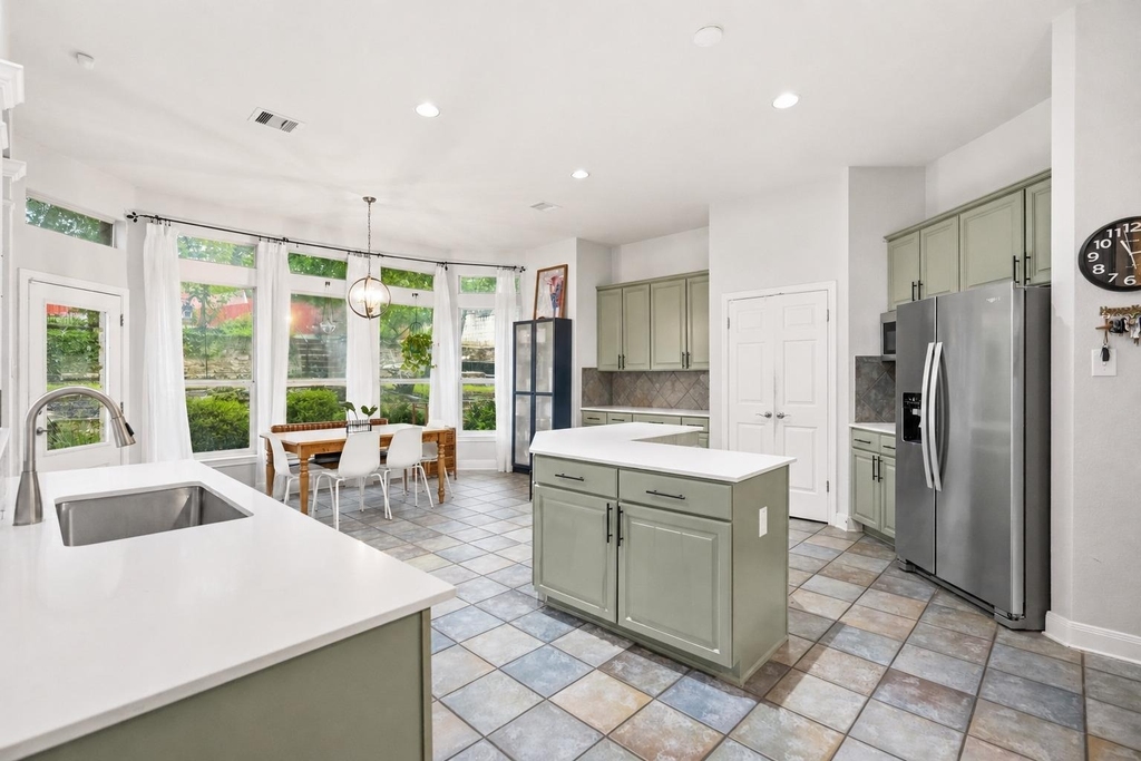 12113 Portobella Dr - Photo 17