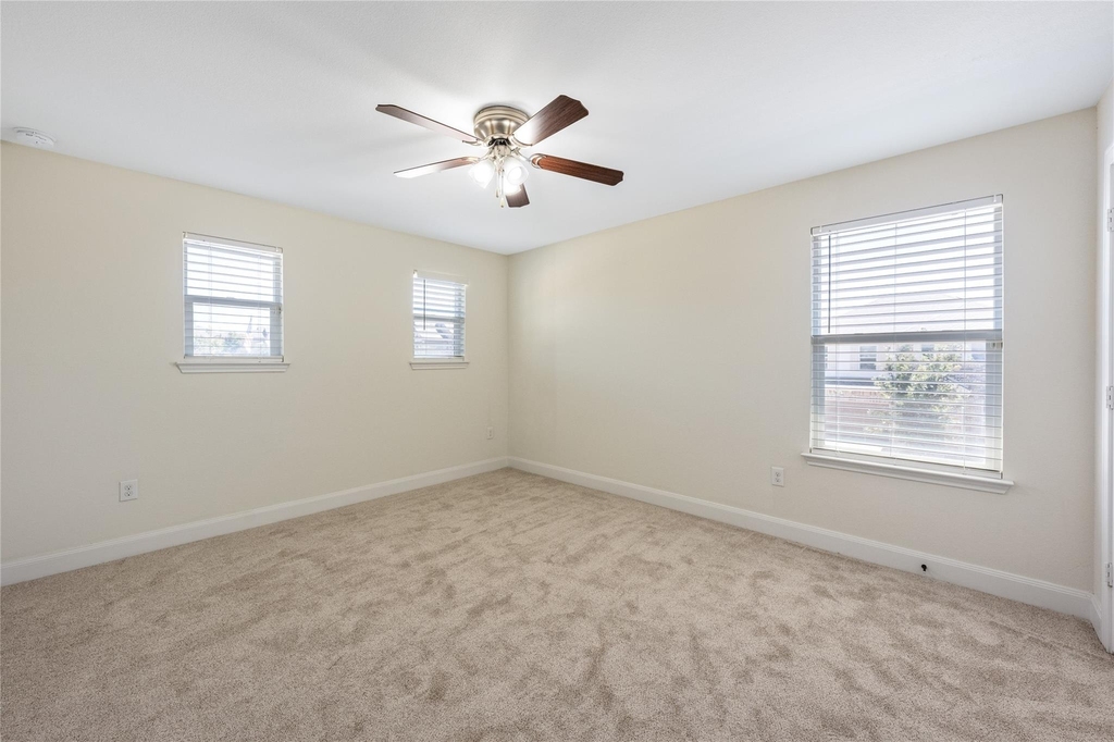 7632 Knockfin Dr - Photo 19
