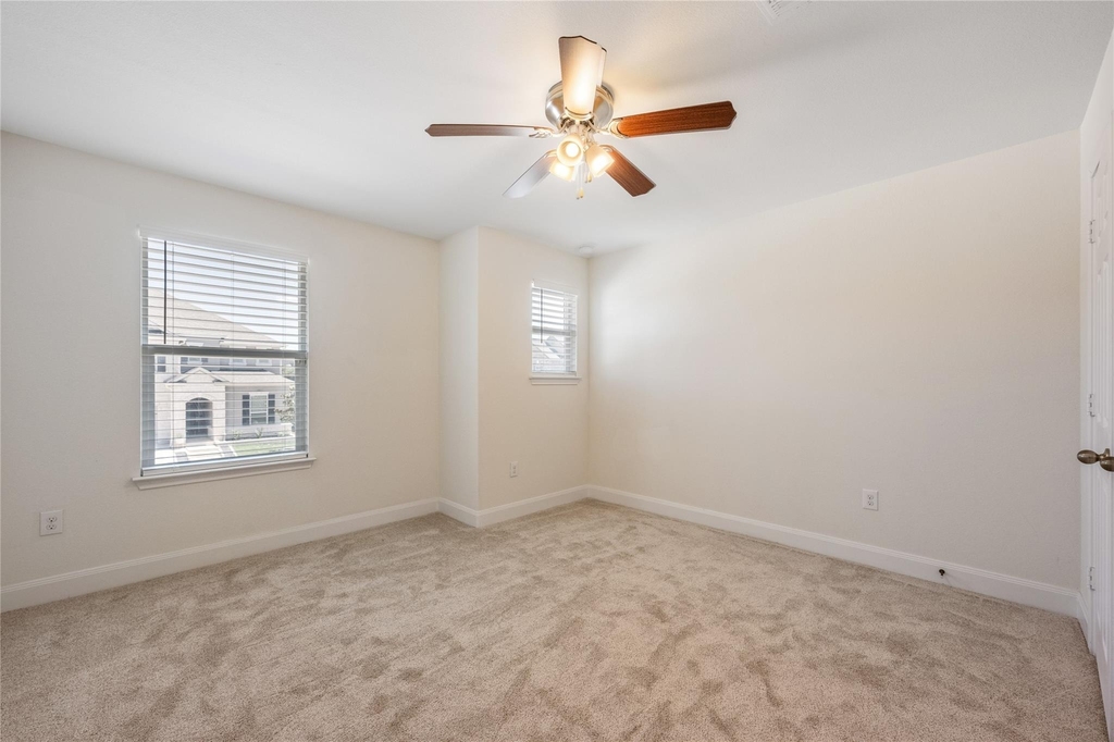 7632 Knockfin Dr - Photo 22