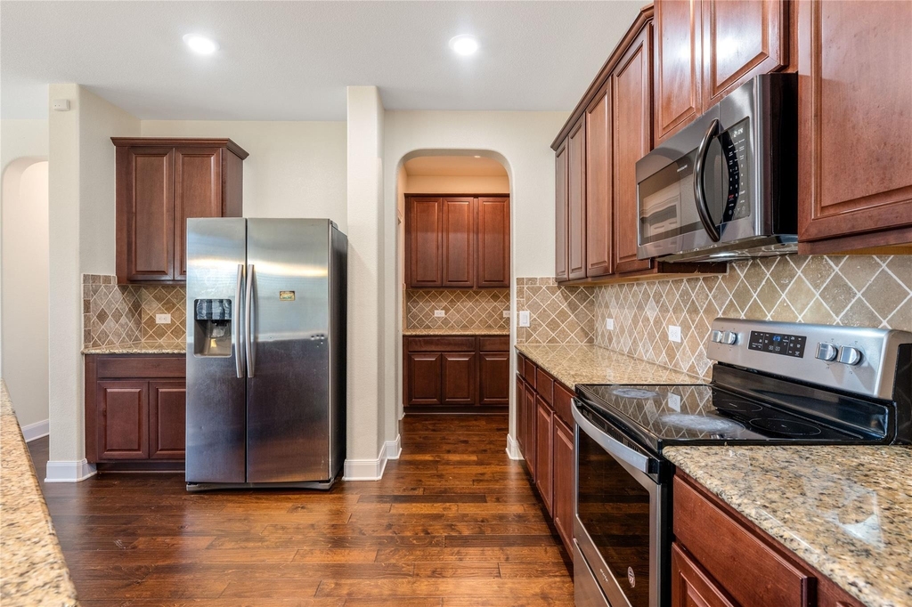 7632 Knockfin Dr - Photo 4