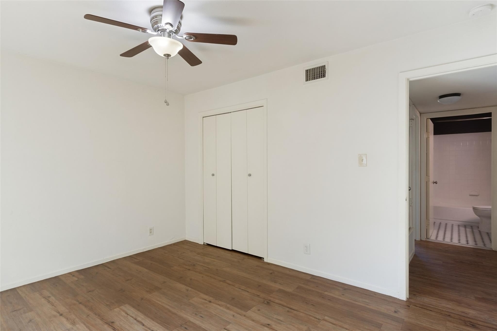1212 Hollow Creek Dr - Photo 9