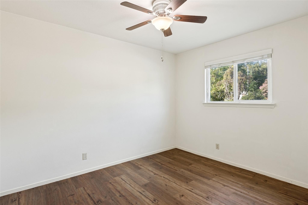 1212 Hollow Creek Dr - Photo 7