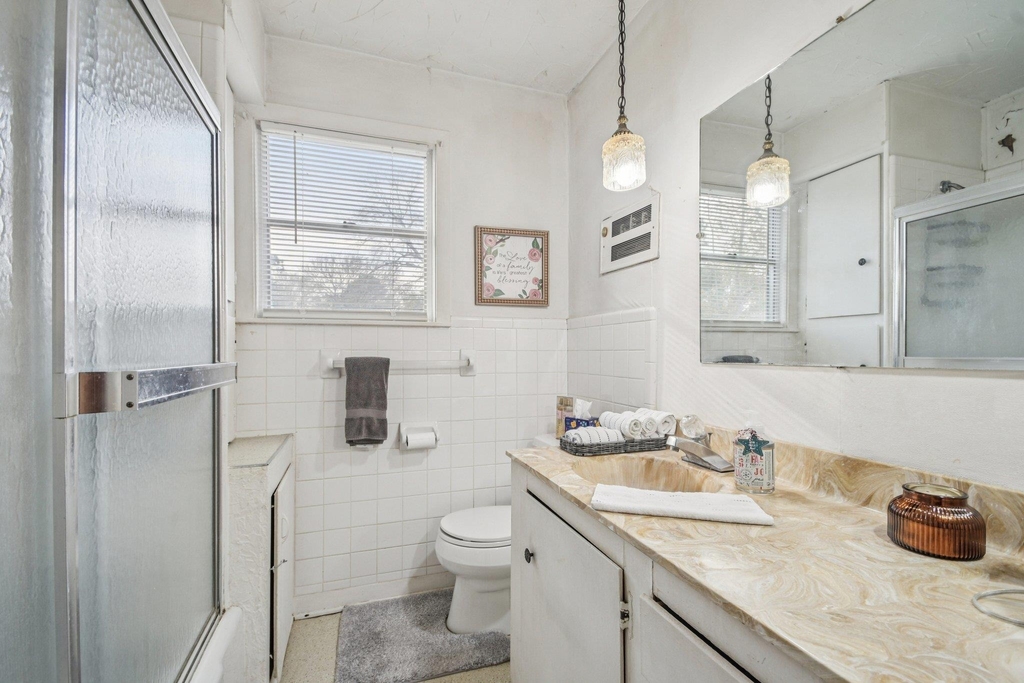 902 Turney St - Photo 18