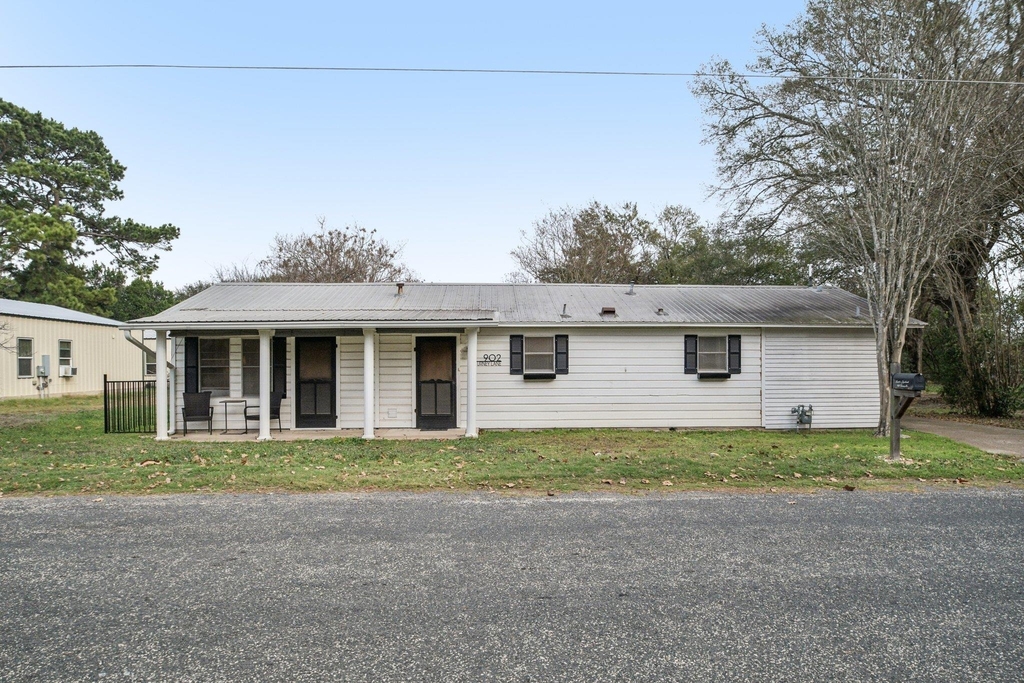 902 Turney St - Photo 5