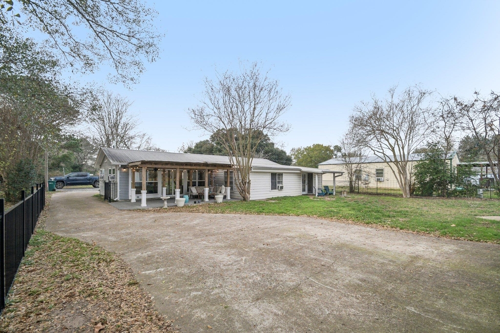 902 Turney St - Photo 28
