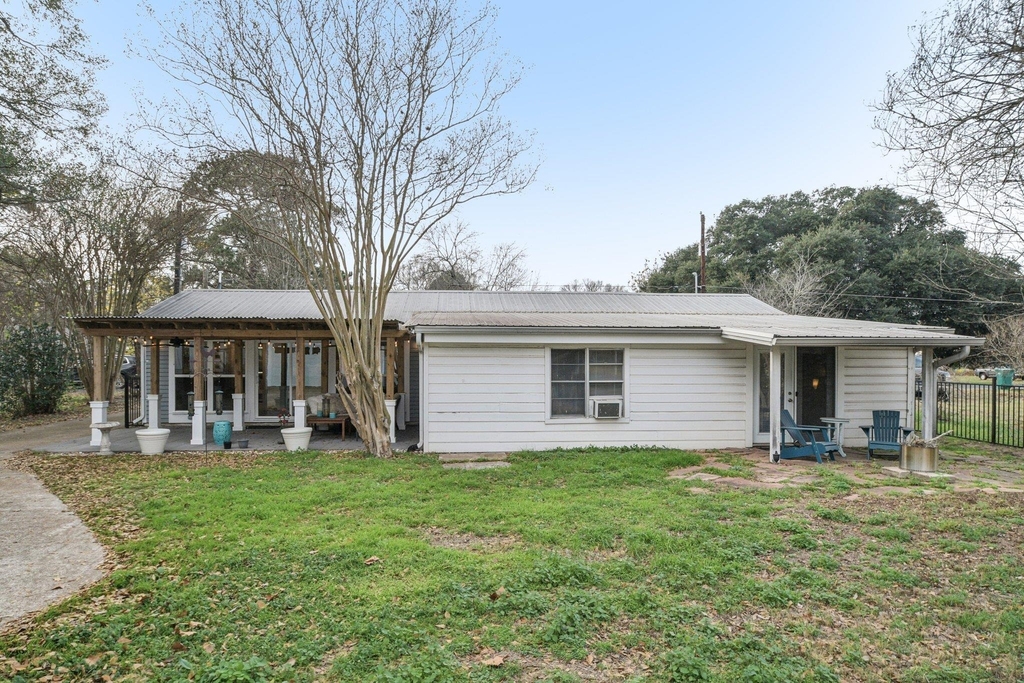 902 Turney St - Photo 27