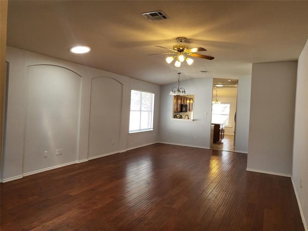 3129 Jazz St - Photo 18