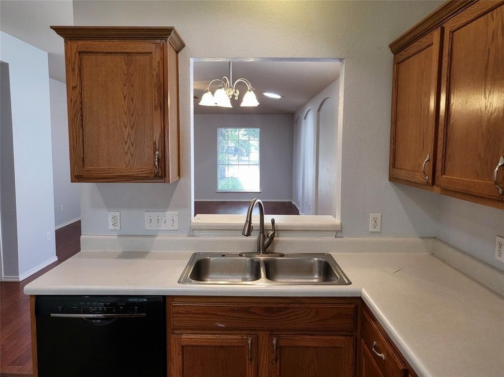 3129 Jazz St - Photo 8