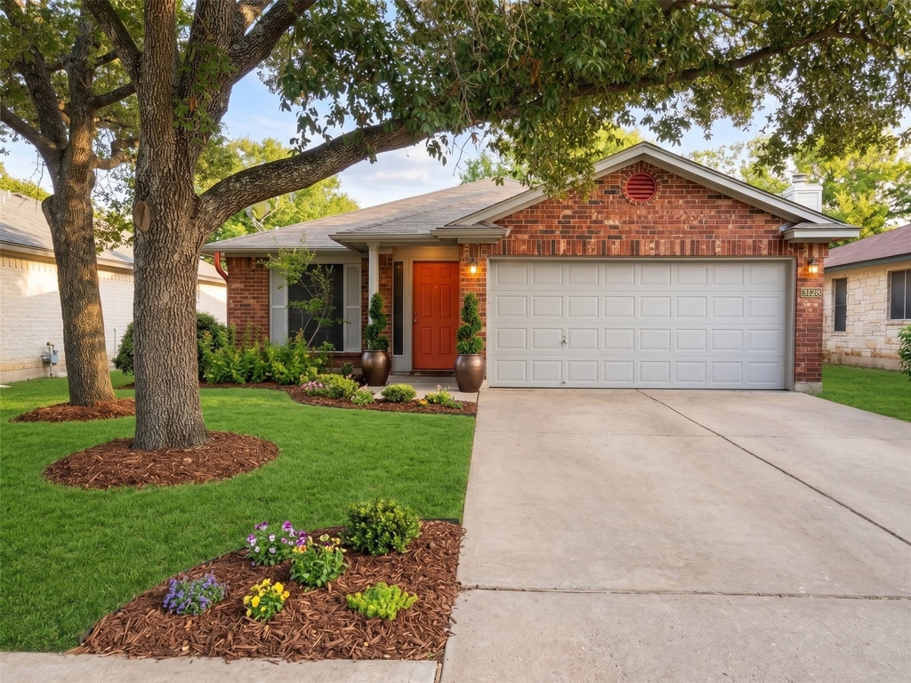 3129 Jazz St - Photo 0