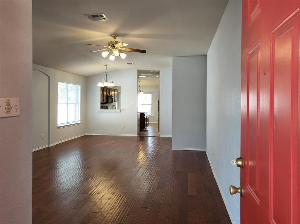 3129 Jazz St - Photo 3