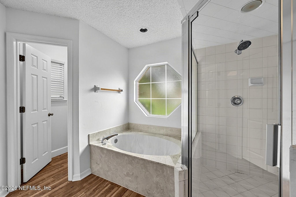 8426 Country Bend Circle W - Photo 18