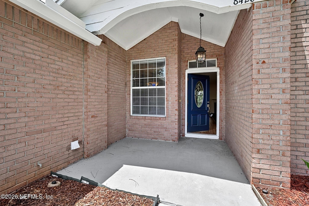 8426 Country Bend Circle W - Photo 2