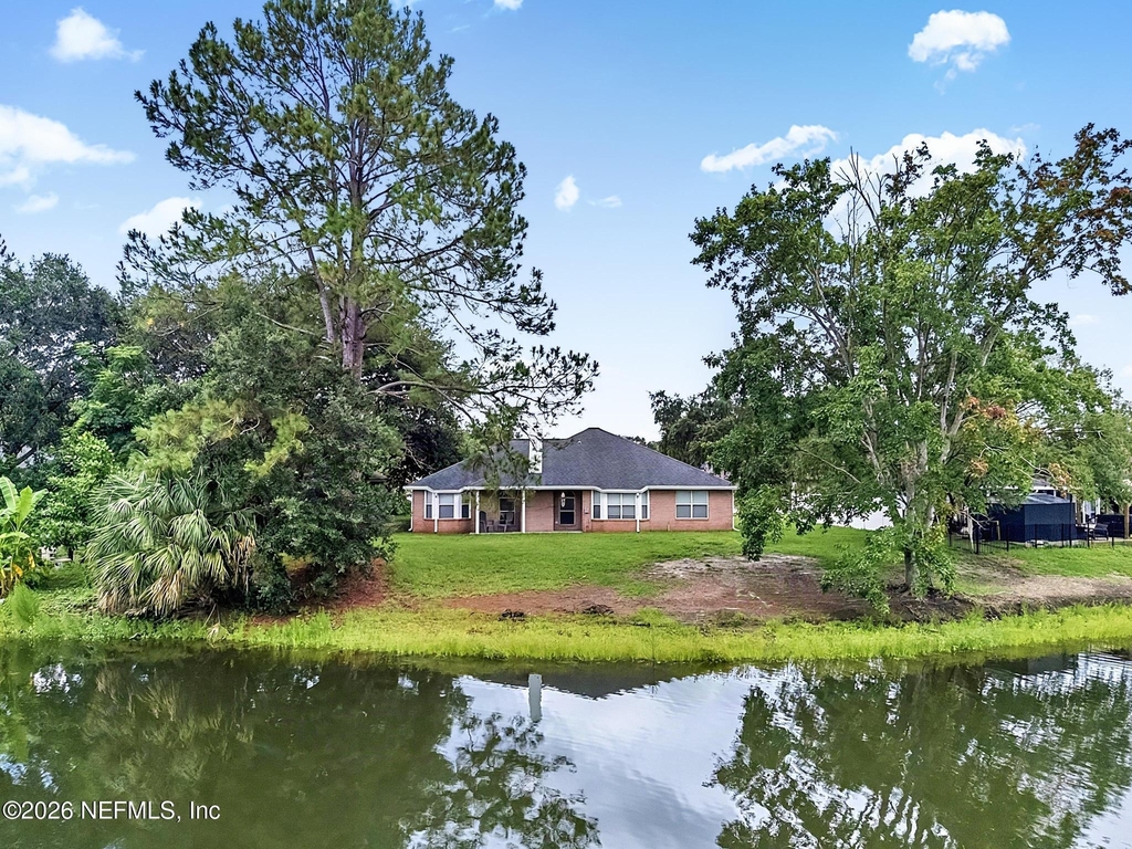 8426 Country Bend Circle W - Photo 1