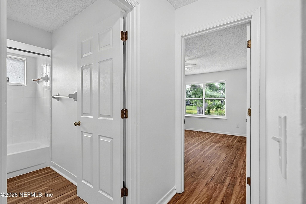 8426 Country Bend Circle W - Photo 26