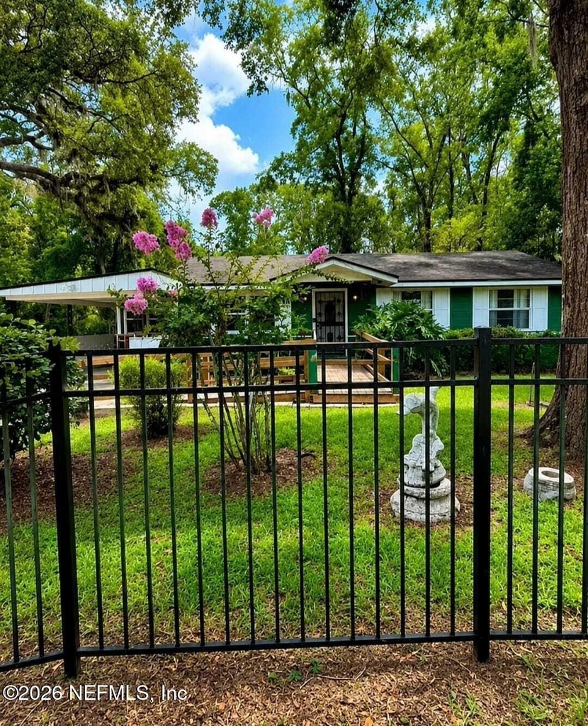6432 Armco Street - Photo 0